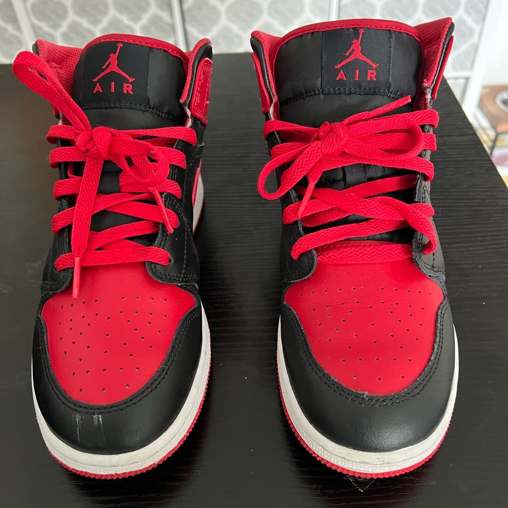 Air Jordan 1 mid